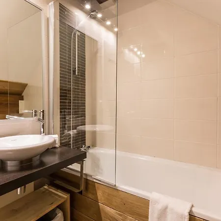 Genevrier - Spacious Balcony With Mont Blanc Views شامونكس